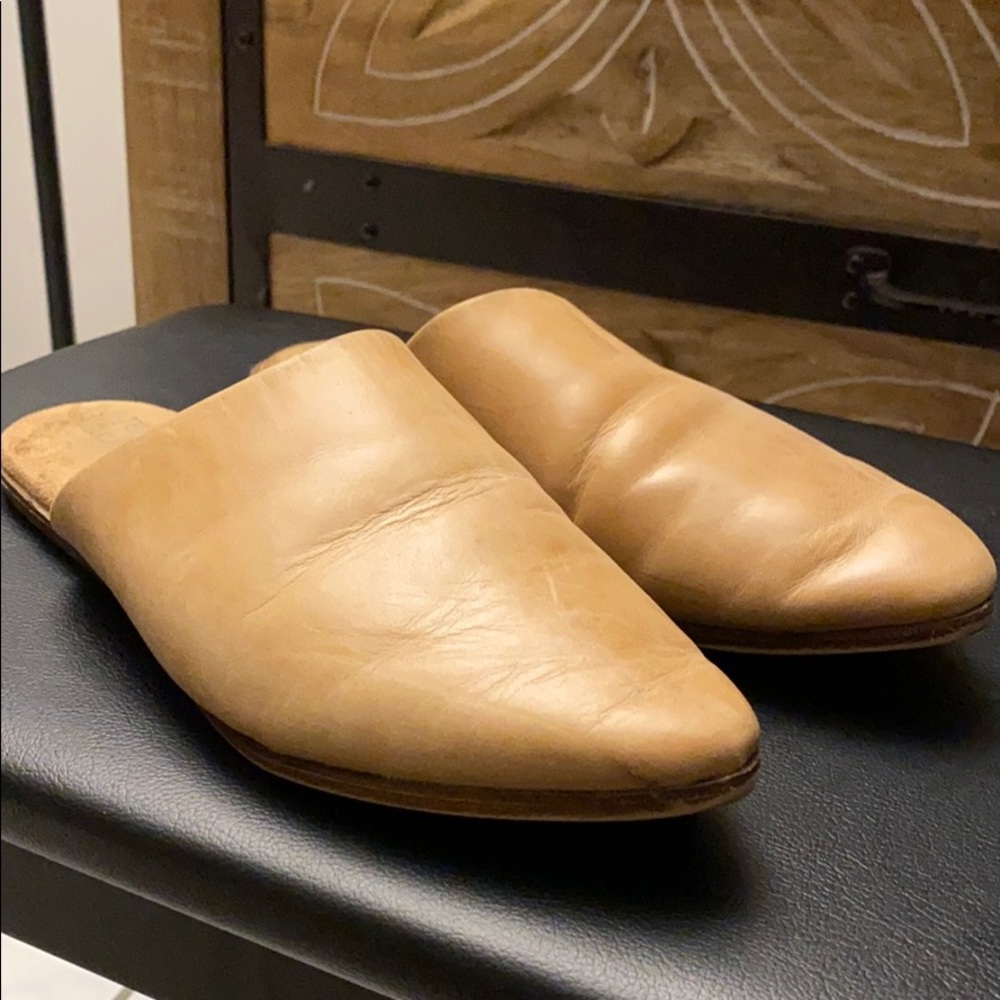 Toms Tan Leather Mules
